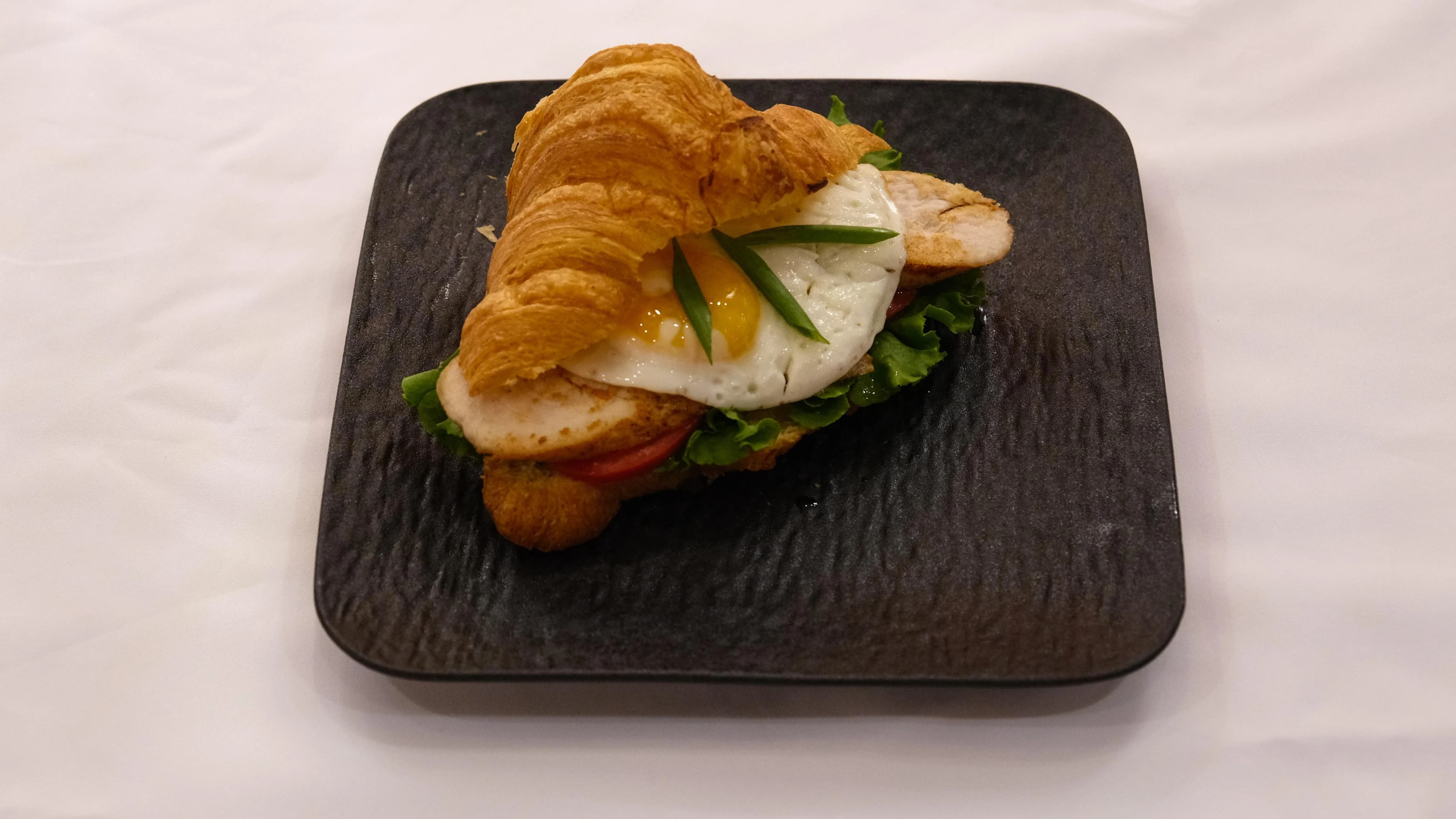 Изображение продукта Круассан с курицей