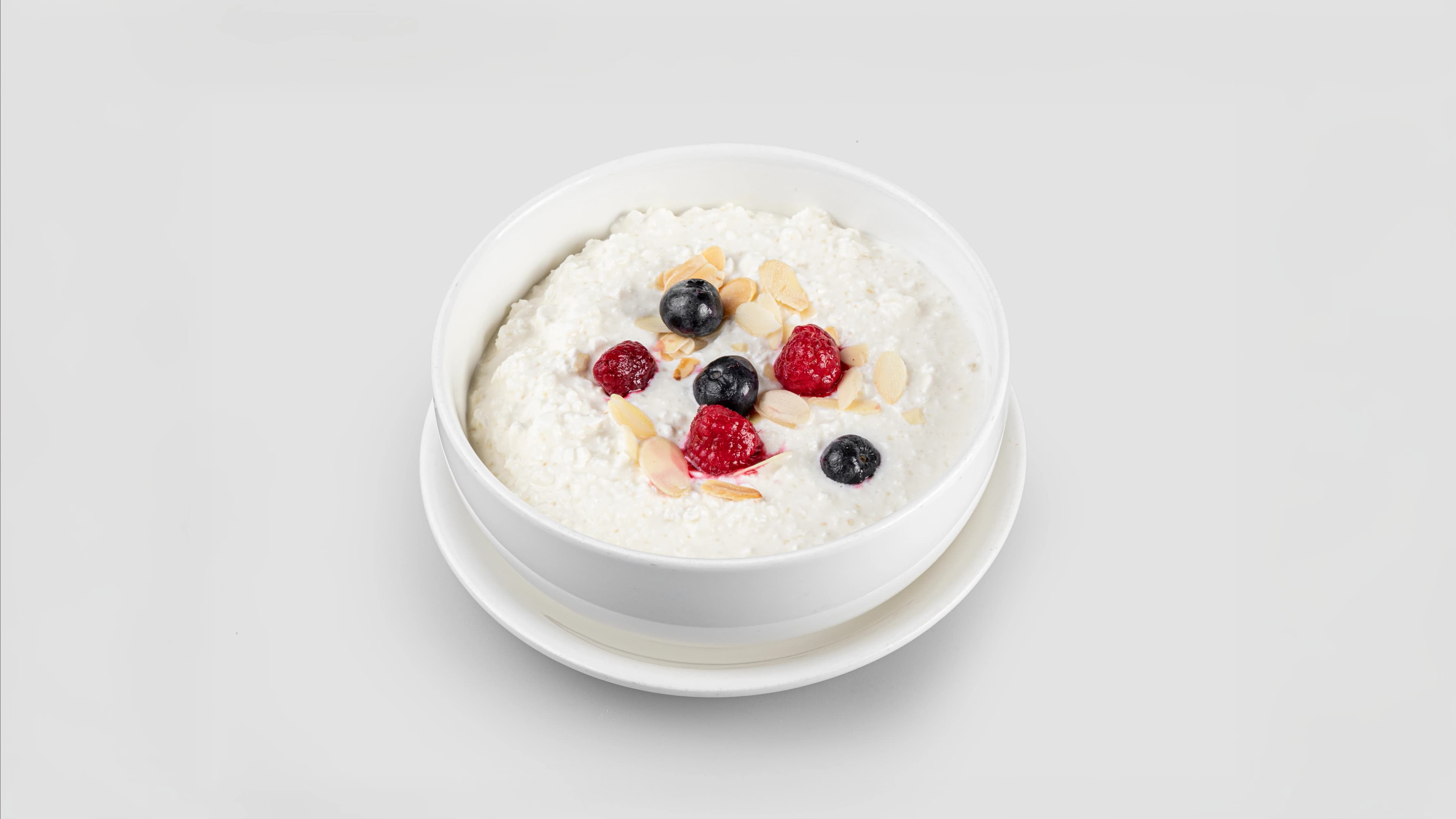 Изображение продукта Творог со сметаной и ягодами